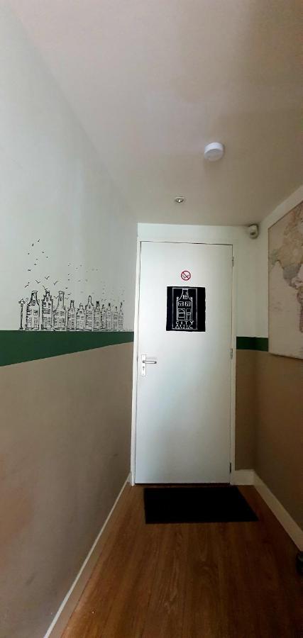 City Attic Haarlem Bagian luar foto