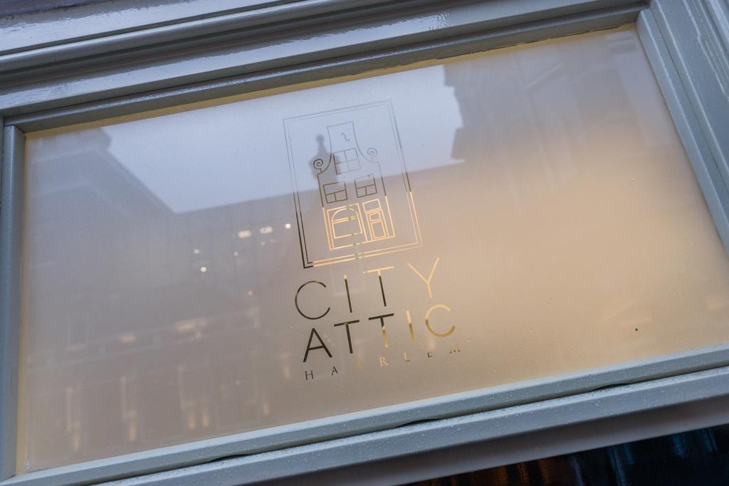 City Attic Haarlem Bagian luar foto